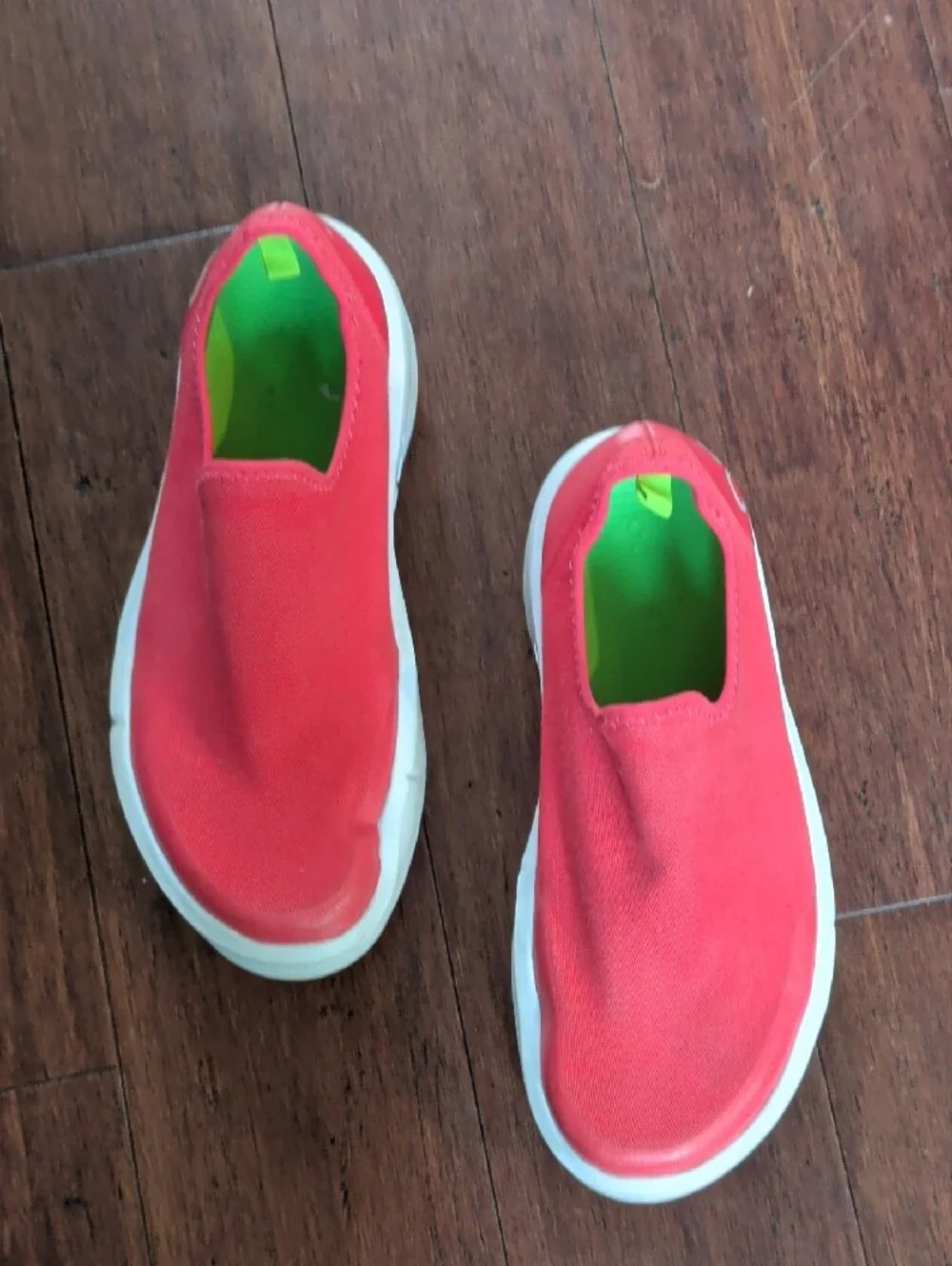 OOFOS Women's Slip-On Sneakers in Bright Pink with White Sole - Picture 5 of 14